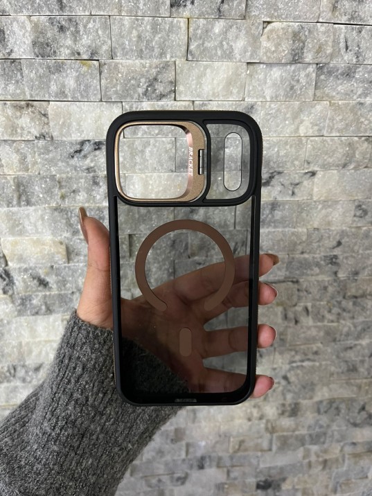 İPhone 17 Pro Max Uyumlu Kahverengi MagSafe Standlı Kılıf – Lens Çerçeveli