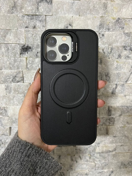 İPhone 16 Pro Max Uyumlu Siyah Kartlıklı MagSafe Standlı Kılıf