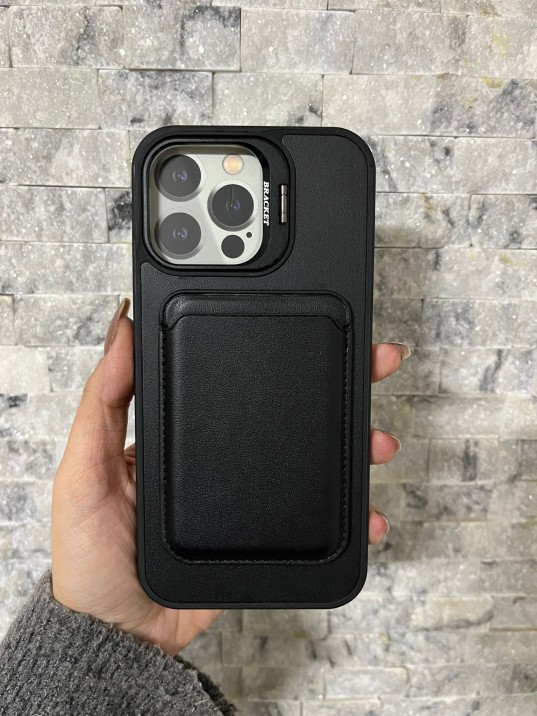 İPhone 16 Pro Max Uyumlu Siyah Kartlıklı MagSafe Standlı Kılıf