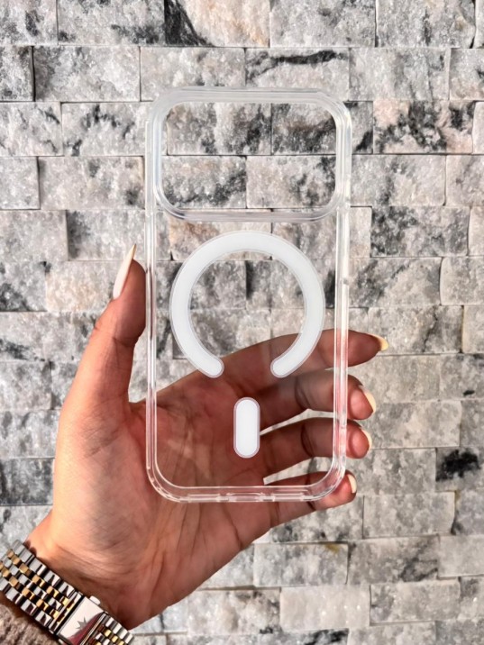 İPhone 17 Pro Uyumlu Sert Şeffaf MagSafe Kılıf – Minimal Tasarım