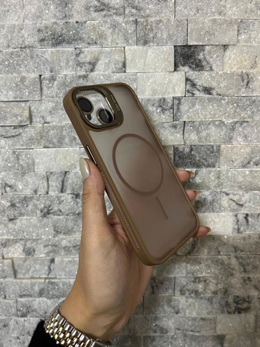 İPhone 14 Uyumlu Kahverengi MagSafe Standlı Lens Korumalı Case Pro Kılıf