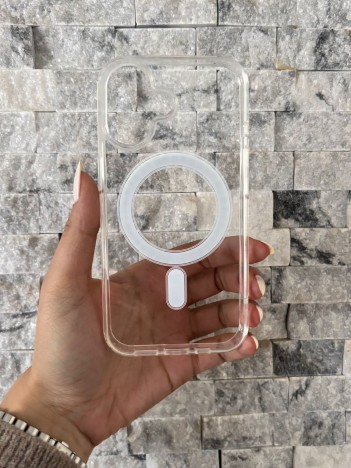 İPhone 16 Uyumlu Sert Şeffaf MagSafe Kılıf – Minimal Tasarım