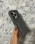 İPhone 15 Pro Uyumlu Gri Kartlıklı MagSafe Standlı Kılıf