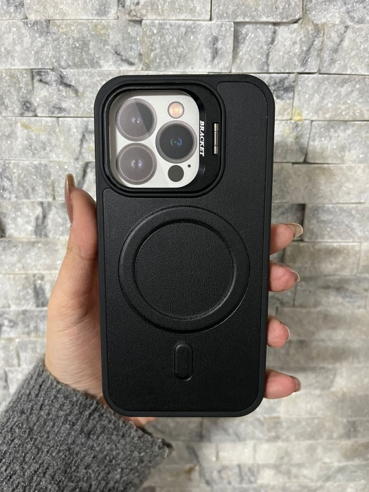 İPhone 15 Pro Uyumlu Siyah Kartlıklı MagSafe Standlı Kılıf