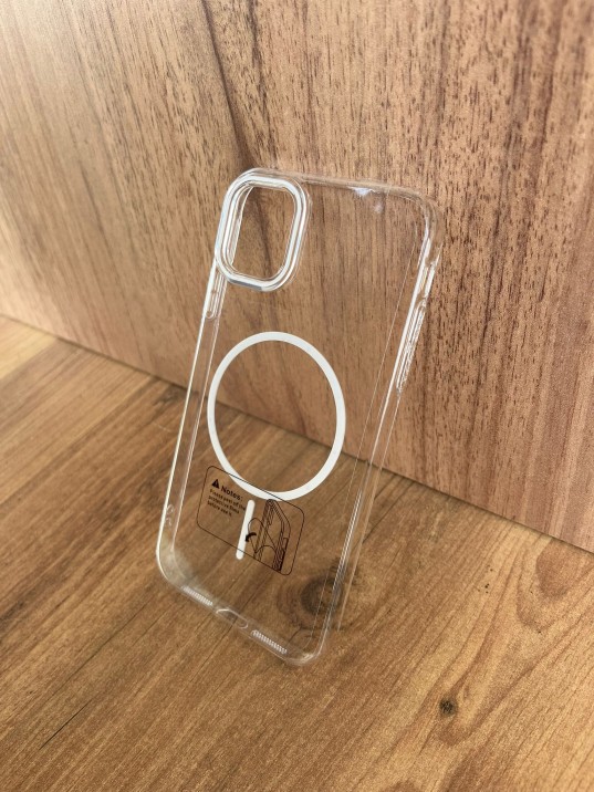 İPhone 11 Uyumlu Şeffaf MagSafe Kılıf – Sararma Karşıtı, Ultra İnce