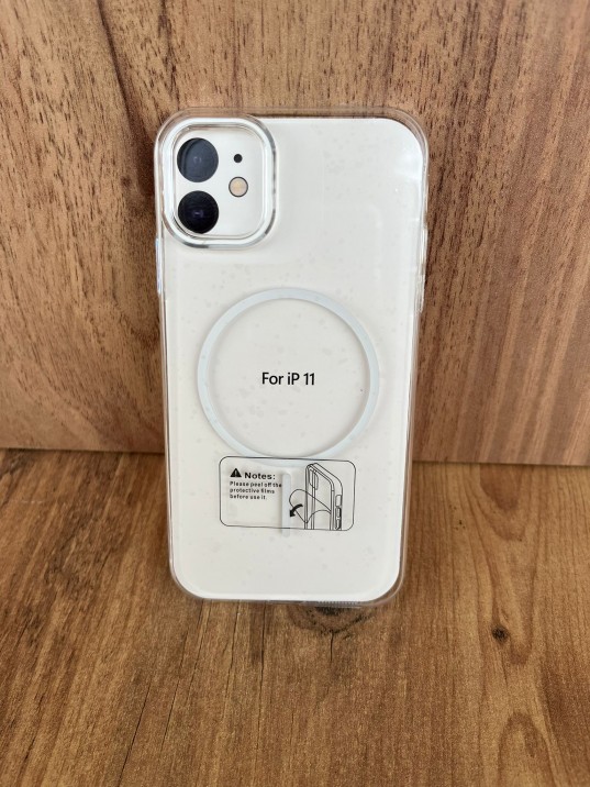 İPhone 11 Uyumlu Şeffaf MagSafe Kılıf – Sararma Karşıtı, Ultra İnce