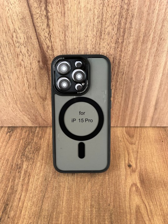 İPhone 15 Pro Uyumlu MagSafe Siyah Kılıf – Lens Korumalı