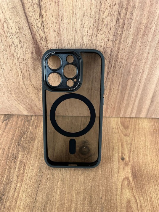 İPhone 15 Pro Uyumlu MagSafe Siyah Kılıf – Lens Korumalı