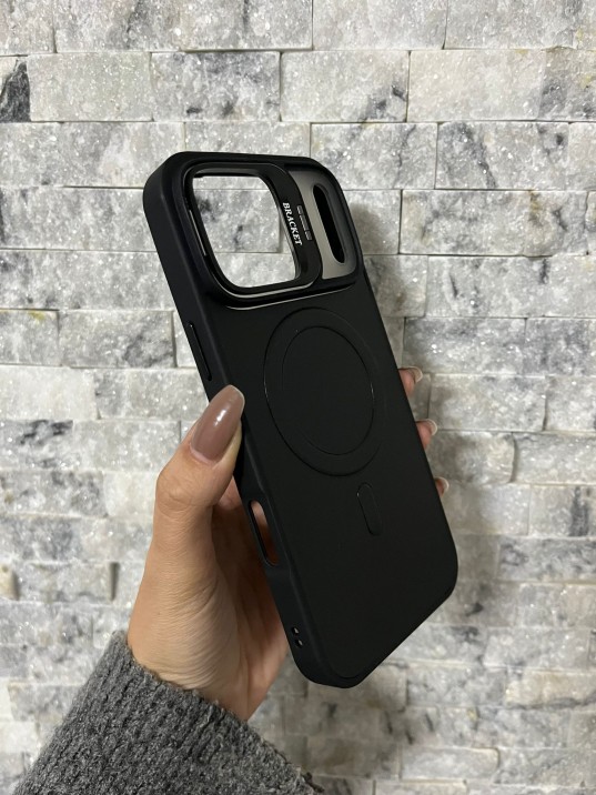 İPhone 17 Pro Max Uyumlu Siyah Kartlıklı MagSafe Standlı Kılıf