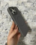 İPhone 15 Uyumlu Gri Kartlıklı MagSafe Standlı Kılıf