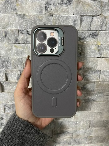İPhone 15 Pro Uyumlu Gri Kartlıklı MagSafe Standlı Kılıf
