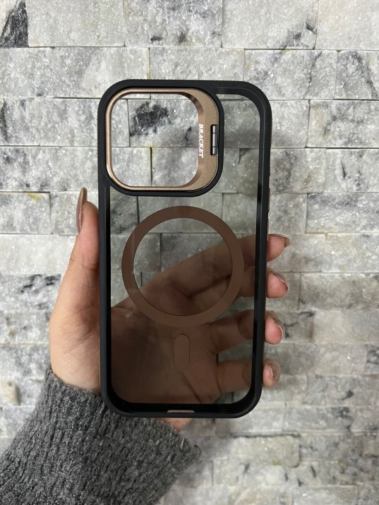 İPhone 16 Pro Uyumlu Kahverengi MagSafe Standlı Kılıf – Lens Çerçeveli