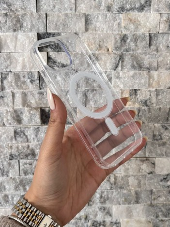 İPhone 15 Uyumlu Sert Şeffaf MagSafe Kılıf – Minimal Tasarım