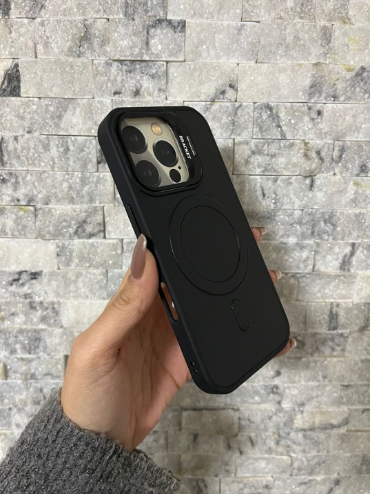 İPhone 16 Pro Uyumlu Siyah Kartlıklı MagSafe Standlı Kılıf