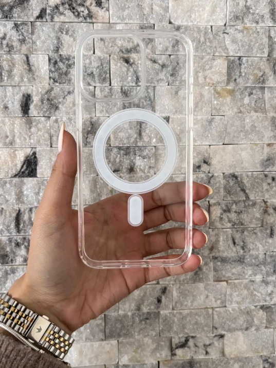 İPhone 15 Pro Max Uyumlu Sert Şeffaf MagSafe Kılıf – Minimal Tasarım
