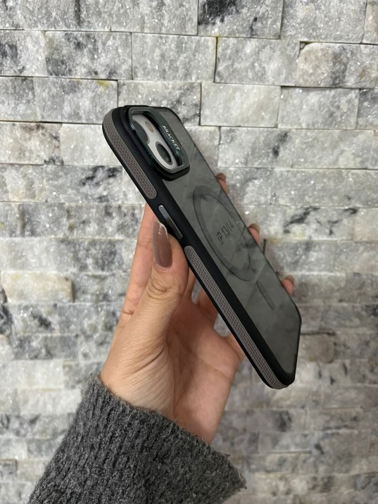 İPhone 13 / 14 Uyumlu Gri MagSafe Standlı Kılıf – Lens Çerçeveli
