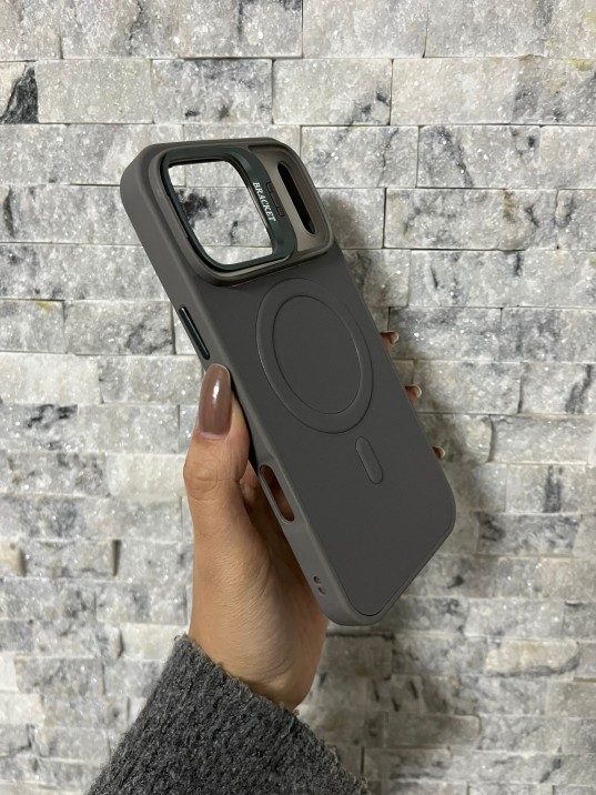 İPhone 17 Pro Max Uyumlu Gri Kartlıklı MagSafe Standlı Kılıf