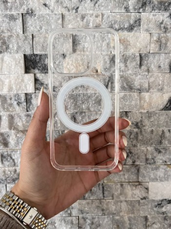 İPhone 15 Pro Uyumlu Sert Şeffaf MagSafe Kılıf – Minimal Tasarım