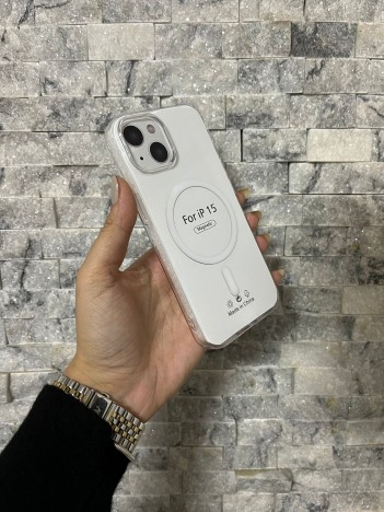 İPhone 15 Uyumlu Beyaz Sert Şeffaf MagSafe Premium Kılıf