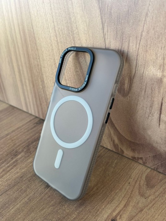 İPhone 16 Pro Uyumlu Buzlu Kum Kahvesi MagSafe Kılıf – Lens Çerçeveli Premium Koruma