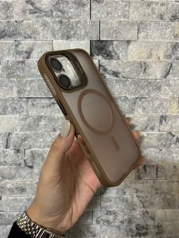 İPhone 17 Uyumlu Kahverengi MagSafe Standlı Lens Korumalı Case Pro Kılıf