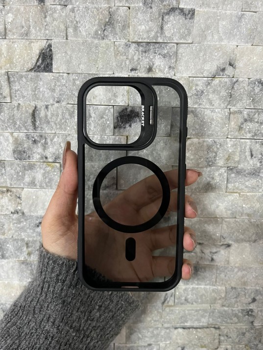 İPhone 16 Pro Uyumlu Siyah MagSafe Standlı Kılıf – Lens Çerçeveli