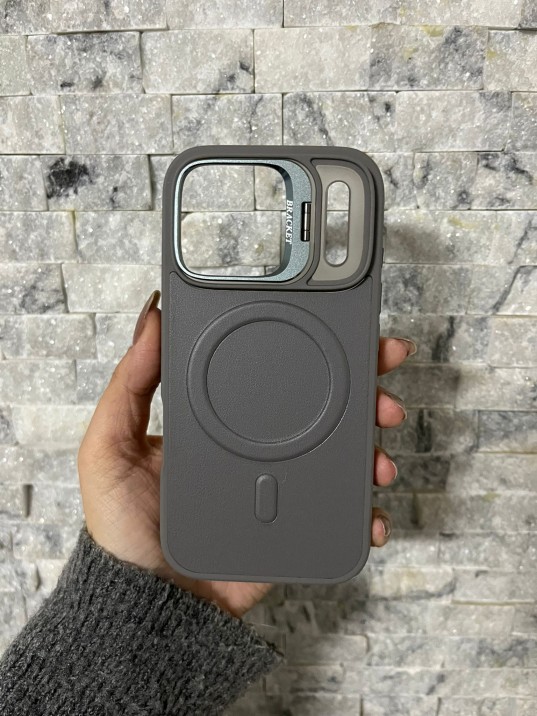 İPhone 17 Pro Uyumlu Gri Kartlıklı MagSafe Standlı Kılıf