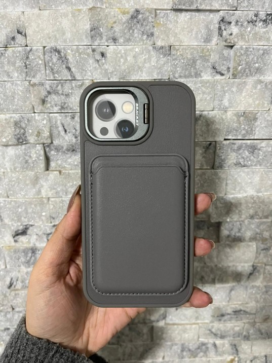 İPhone 15 Uyumlu Gri Kartlıklı MagSafe Standlı Kılıf